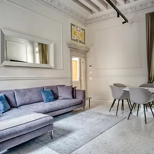 Palazzo Bonvicini 10 , Venezia Italia
