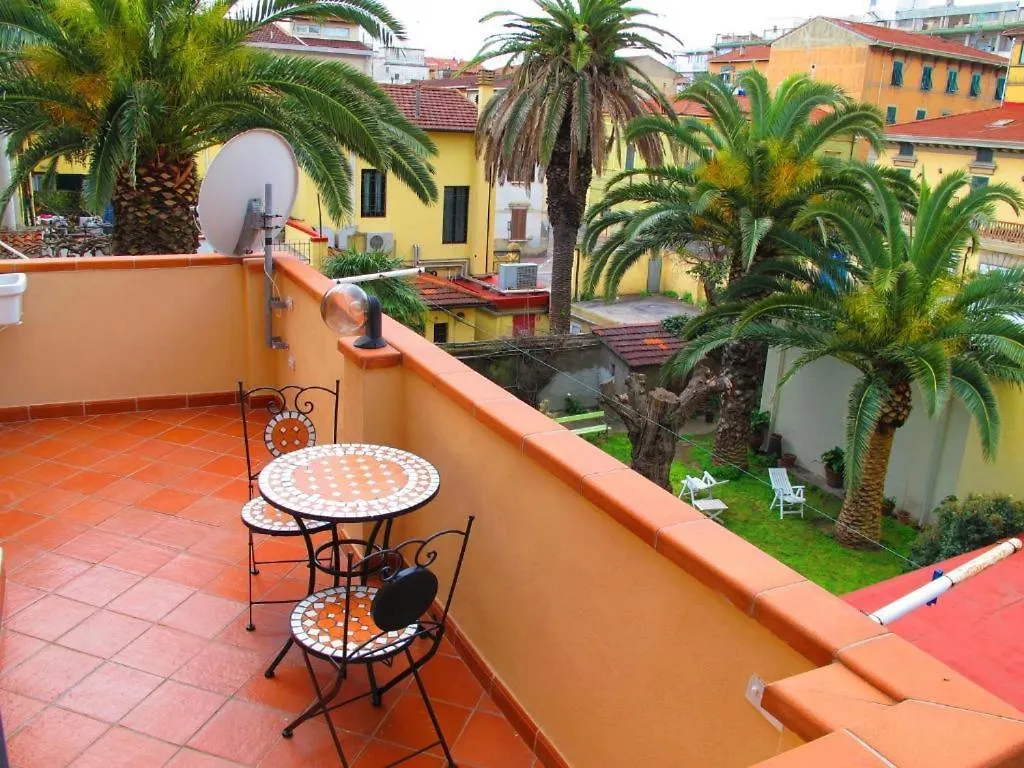 Seashell Piombino Apartment 0*,  Italy